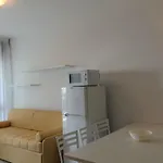 شقة Complesso Solarium بيبيوني
